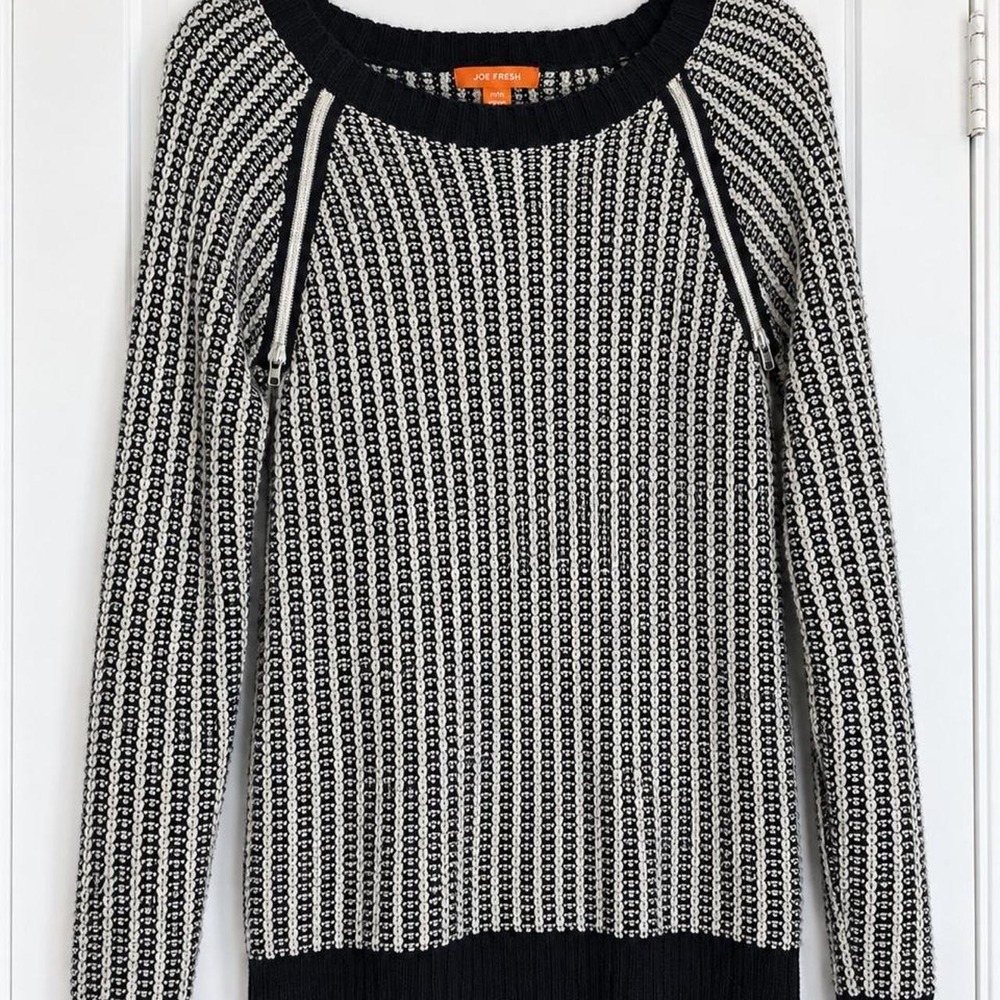 Joe Fresh Black & Ivory Zip Detail Sweater — Medium